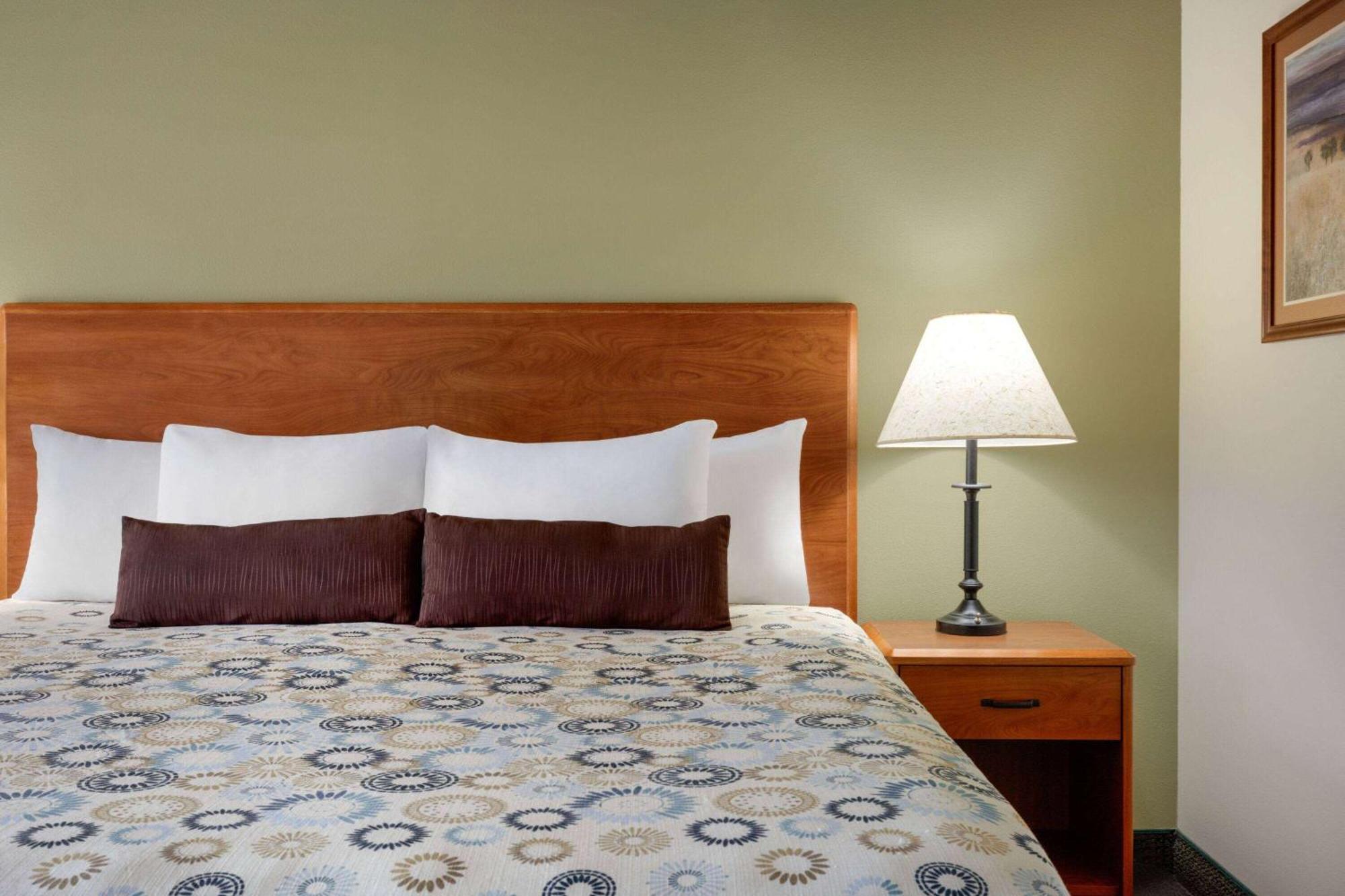 Americinn By Wyndham האברה מראה חיצוני תמונה